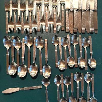 Georgian House Stainless Hammered Flatware
