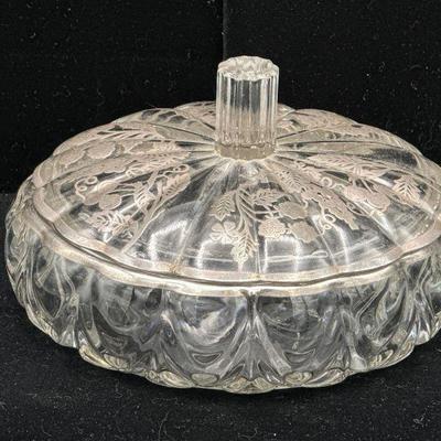 Elegant Sterling Silver Etched Candy Dish
Glows green under 365nm uv light and less so under 395nm
