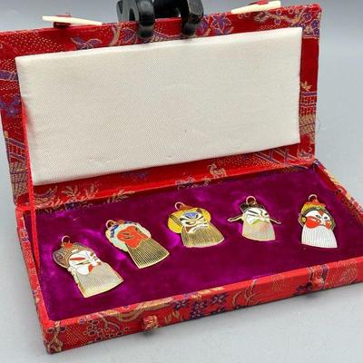 Vintage Enamel Chinese Opera Mask Peking Jewelry Pendant Set Of 5 In Silk Case
