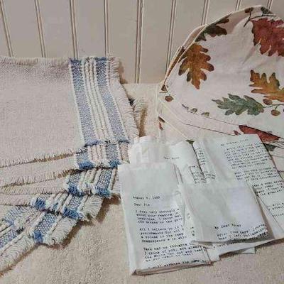 (10) Cloth Placemats And (4) Cloth Napkins
