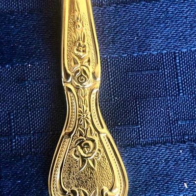 Gold colored 
stainless steel from Japan. 
8 piece place setting. 
Except 12 dinner forks.