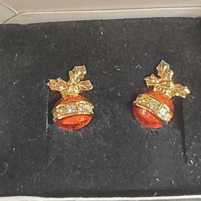 #6154 â€¢ Earings, Pin, Bracelet, Necklace, Watch and More!
