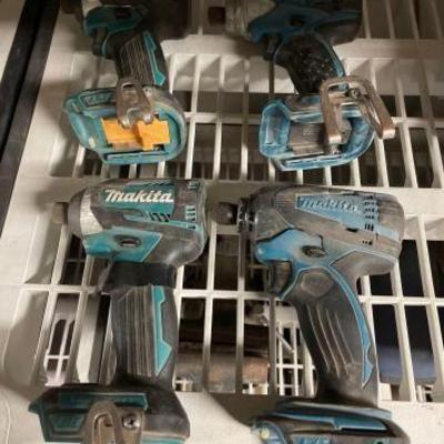 #7062 â€¢ (4) Makita Impact Drivers
v