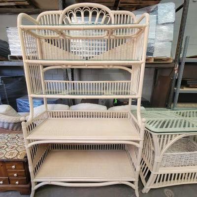 #2156 â€¢ Vintage Wicker Rattan Pagoda Topped 3 Glass Shelf Etagere
