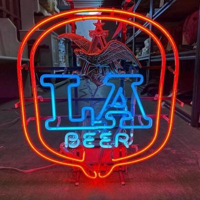 #6500 â€¢ LA Beer Neon Light

