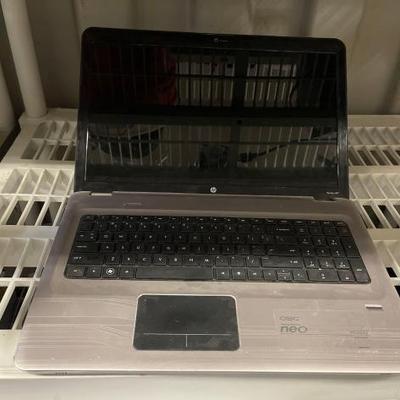 #7052 â€¢ HP Pavilion dv7 Computer
