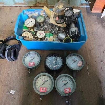 #3508 â€¢ Pressure Gauge
