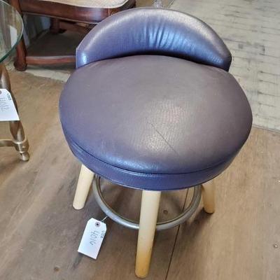 #4014 â€¢ Purple round stool
