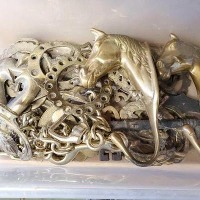 #6090 â€¢ Antique Horse Brass Collectables
