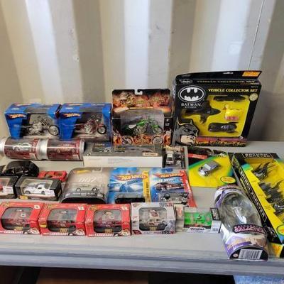 #5522 â€¢ Toy Cars, Motorcycles, and Vehicles
