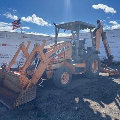 #82 â€¢ 2011 Case 580 Super N Loader Backhoe
