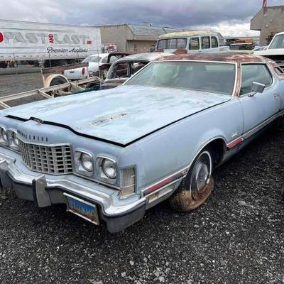 #102 â€¢ 1973 Ford Thunderbird
