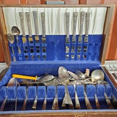 #6162 â€¢ Community Stainless Silverwear set
