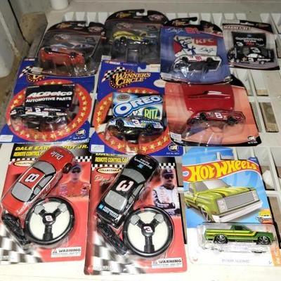 #7518 â€¢ NASCAR Remote Control Cars & Diecast Cars
