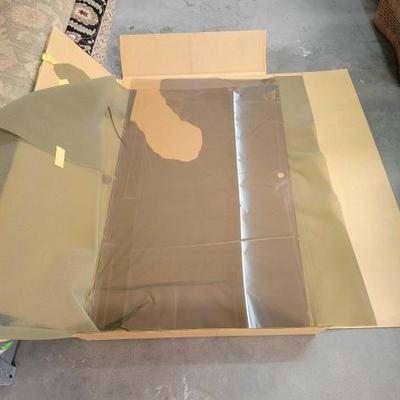 #2172 â€¢ Plexiglass
