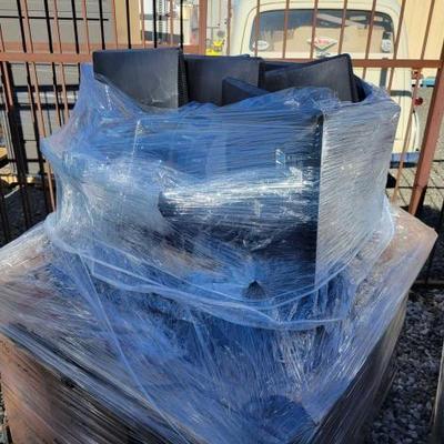 #2695 â€¢ 10 HP Monitors, Keyboards, and Mouses
