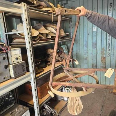 #3500 â€¢ Vintage Speed Bag
