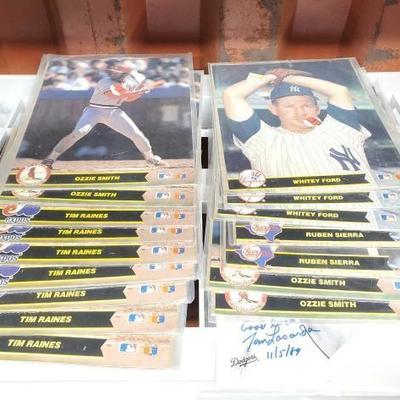 #6144 â€¢ 17 Major League Baseball Action Photos
