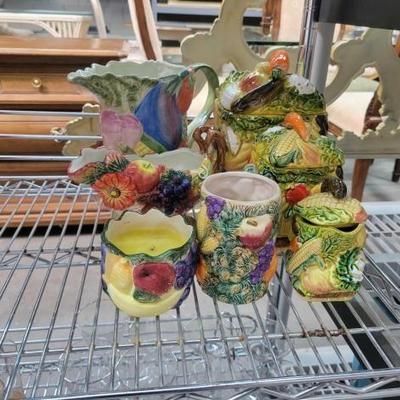 #2090 â€¢ Assorted Ceramics
