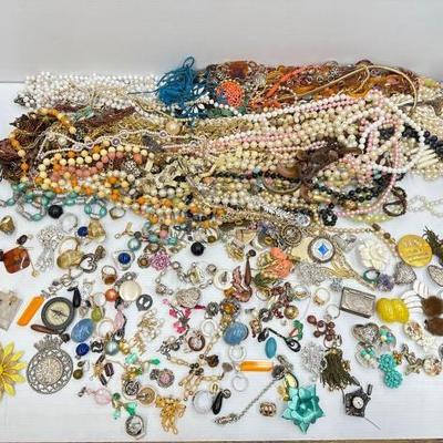 #1002 â€¢ Costume Jewelry
