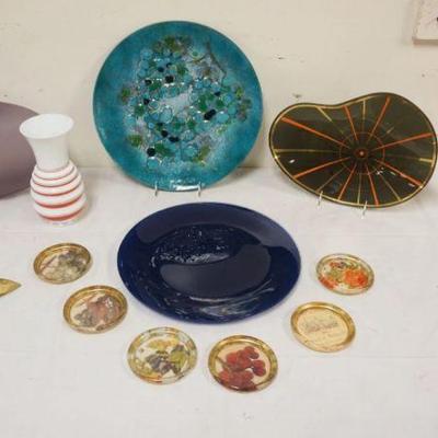 1222	GROUP OF ASSORTED MIDCENTURY MODERN GLASS & ENAMEL ON COPPER PLATE, ETC
