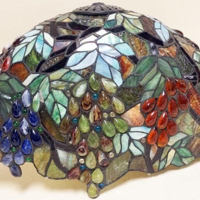 1045	STAIN GLASS OVAL LAMP SHADE W/FRUIT DESIGN, APPROXIMATELY 20 IN X 8 IN X 13 IN
