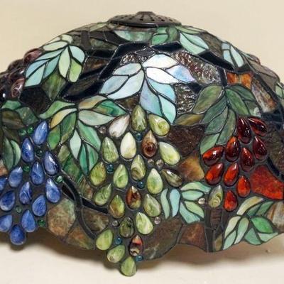 1044	STAIN GLASS OVAL LAMP  SHADE W/FRUIT DESIGN, APPROXIMATELY 20 IN X 8 IN X 13 IN
