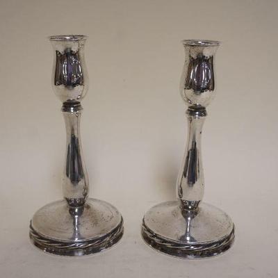 1052	TOWLE STERLIING SILVER SILVER WEIGHTED CANDLESTICKS, APPROXIMATELY 7 1/4 IN 
