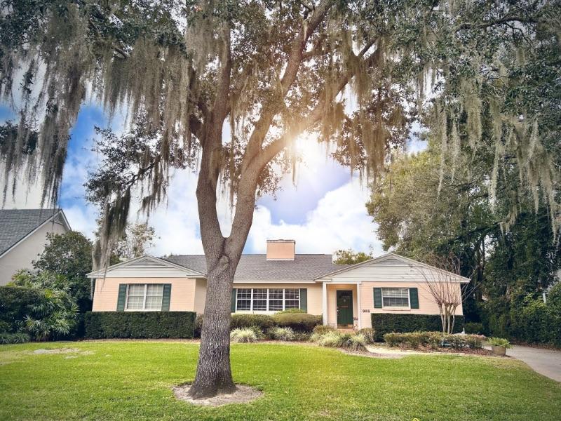 Pretty sale in Winter Park 1 block from N. Park Ave