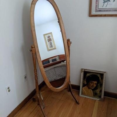 Dressing mirror 