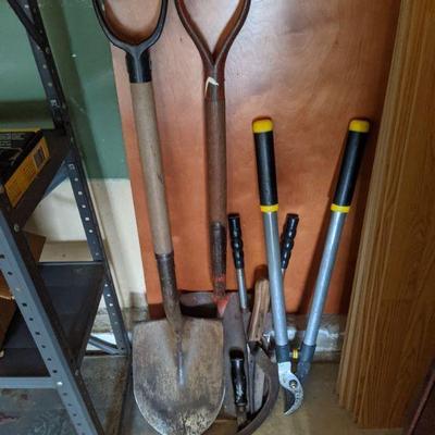 Yard tools 