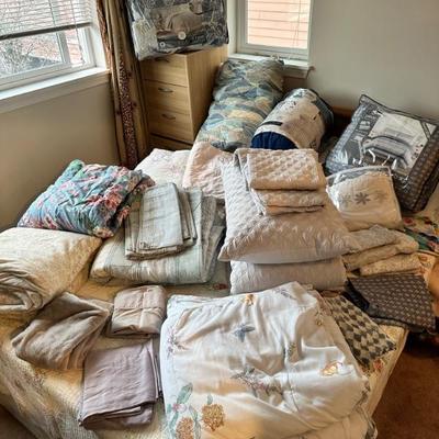 Various comforters, quilts, blankets & sheets
