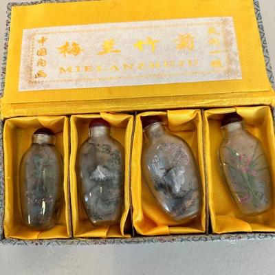 Vintage Chinese Reverse Hand Painted Snuff Bottles