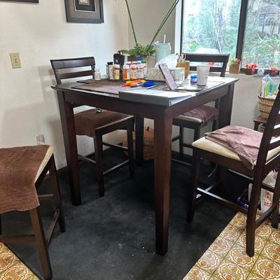 Dining table set with 4 chairs