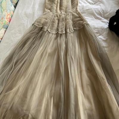 Fabulous vintage and antique clothesâ€”mens and womenâ€™s and childrenâ€”1890s, 1920s, 1930s, 1940s, 1950s, 1960s, 1970s, 1980sâ€”Lake...