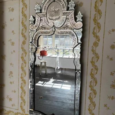 Late 19th/early 20th century Venetian glass mirror