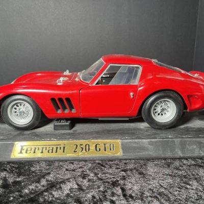 Ferrari 250 GTO Die cast model 1:12 scale