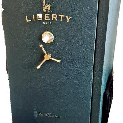 Liberty Gun Safe - Franklin Series Weight In Excess Of 800 lbs