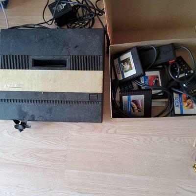 IFT045 - VINTAGE ATARI CONSOLE, GAMES & ACCESSORIES