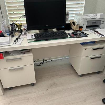 Desk white $125