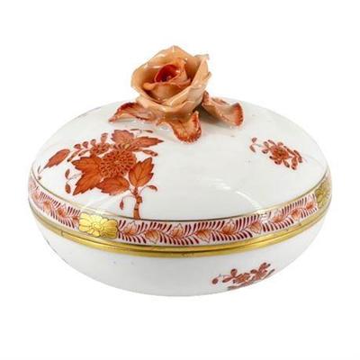 Lot 103   
Herend Hungary Chinese Bouquet(Rust) Covered BonBon Dish