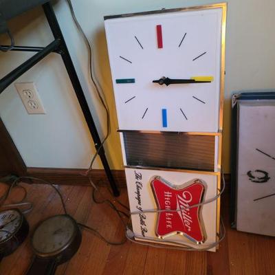 Beer lighted clock