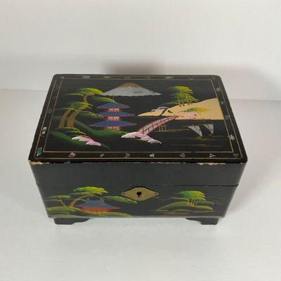 Japanese Lacquerware jewelry box