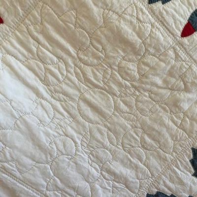 antique hand made May Basket quilt from Tennessee, large full size, could cover a queen bed, excellent condition