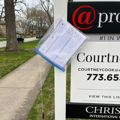 The sign-up list is out at 633 Laurel Ave in Wilmette!