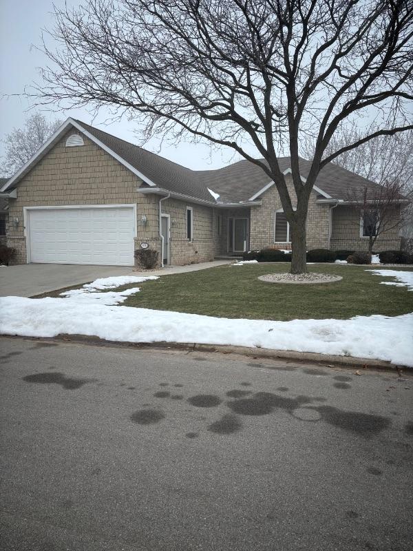 MENASHA, ESTATE SALE SQUAD BY RON AND AMY, FRIDAY, FEBRUARY 9, 95