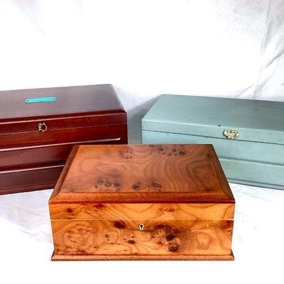 STDA902 3 Vintage Jewelry Boxes	Dark stained wood box with 2 drawers and blank engravable brass plate on lid. Â 
