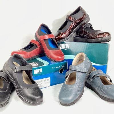 STDA906 Women's Drew Brand Shoes	4 Pairs Orthopedic Shoes, Mary Jane Style with Velcro closures.Â 
