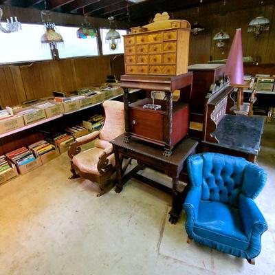 Estate sale photo
