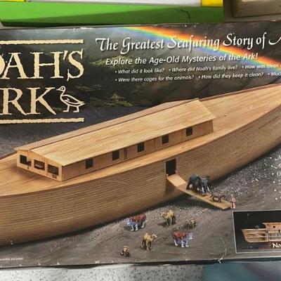 Minicraft Model Kit Noah's Ark Model Kit 